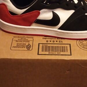 Nike Men's Black, White & Red Low-Top Sneakers Nike Dunks Alley Oop